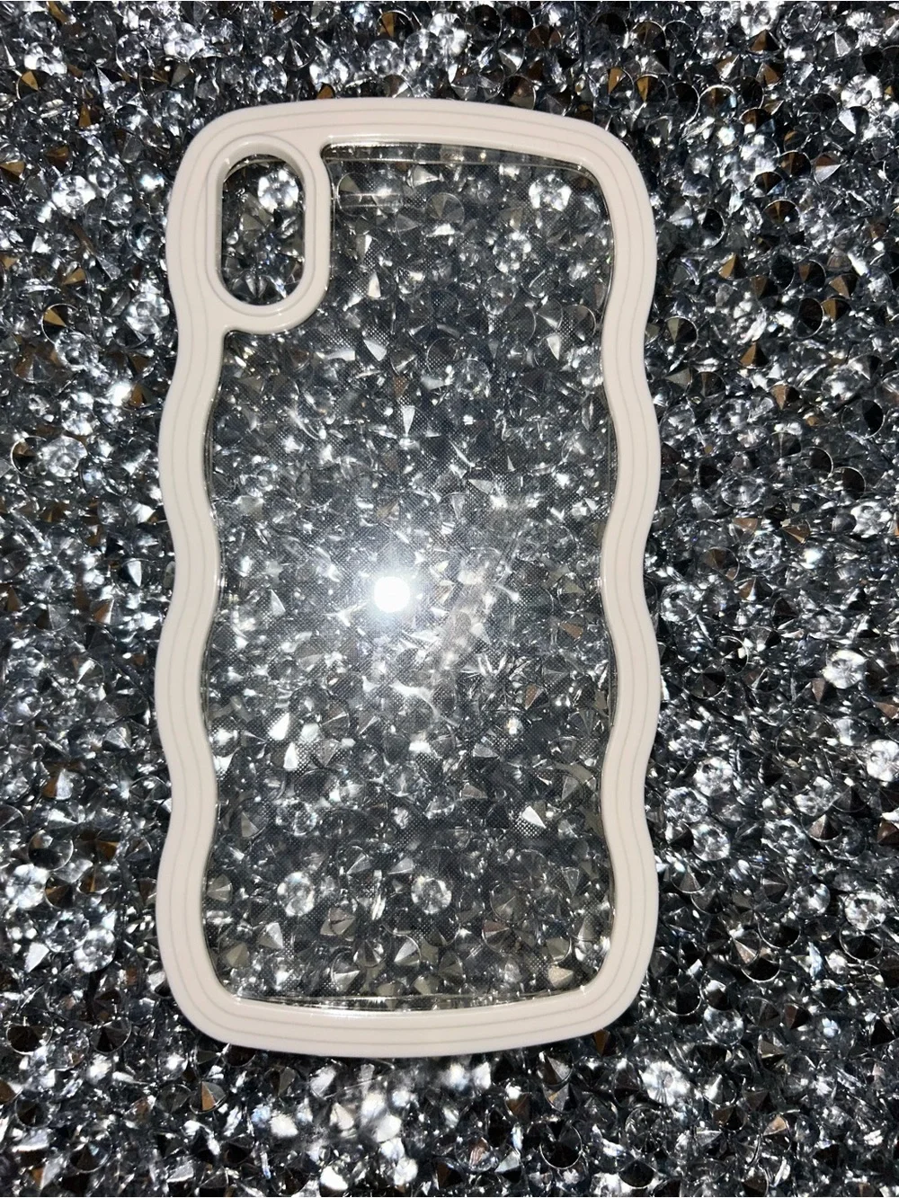 iPhone XS Max Clear Wave-Edge Phone Case with White Frame